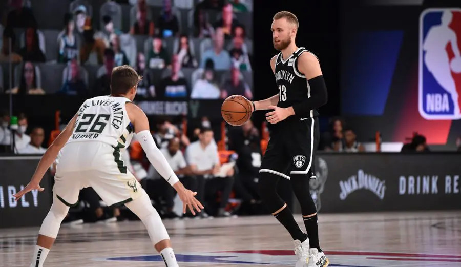 波黑客场击败乌拉圭，继续征战欧洲联赛四强