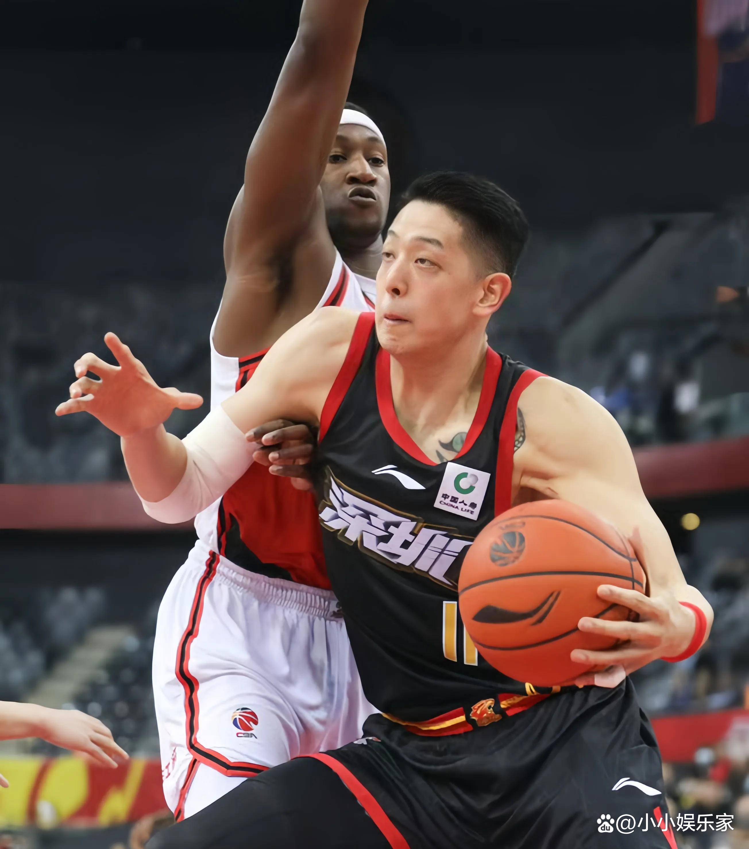 雷速体育下载-浙江男篮豪取七连胜，全队表现稳健，实力备受认可