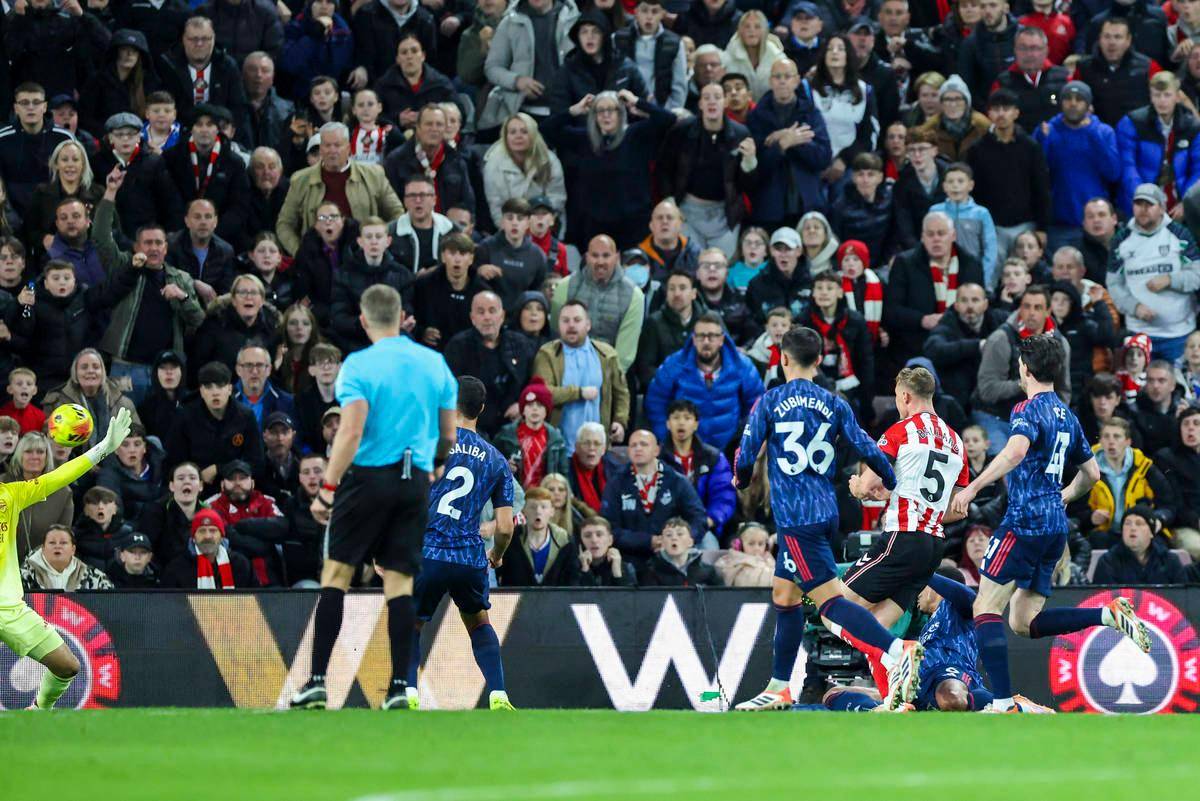 摩纳哥客场不敌巴黎圣日耳曼，战绩持续低迷