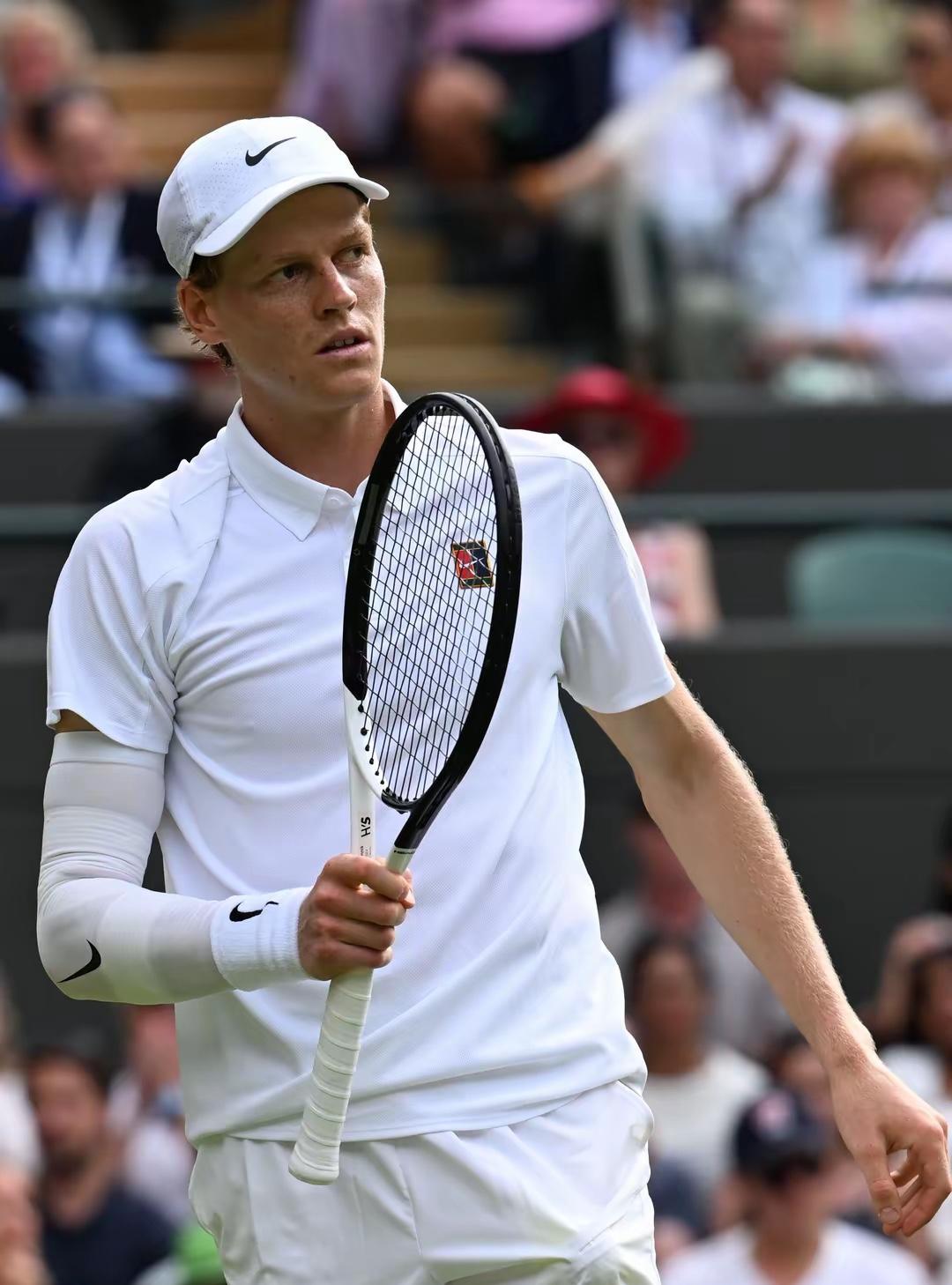 拉沃尔杯完胜ATP总决赛,德约科维奇关键制胜 拉沃尔杯完胜ATP总决赛,德约科维奇关键制胜