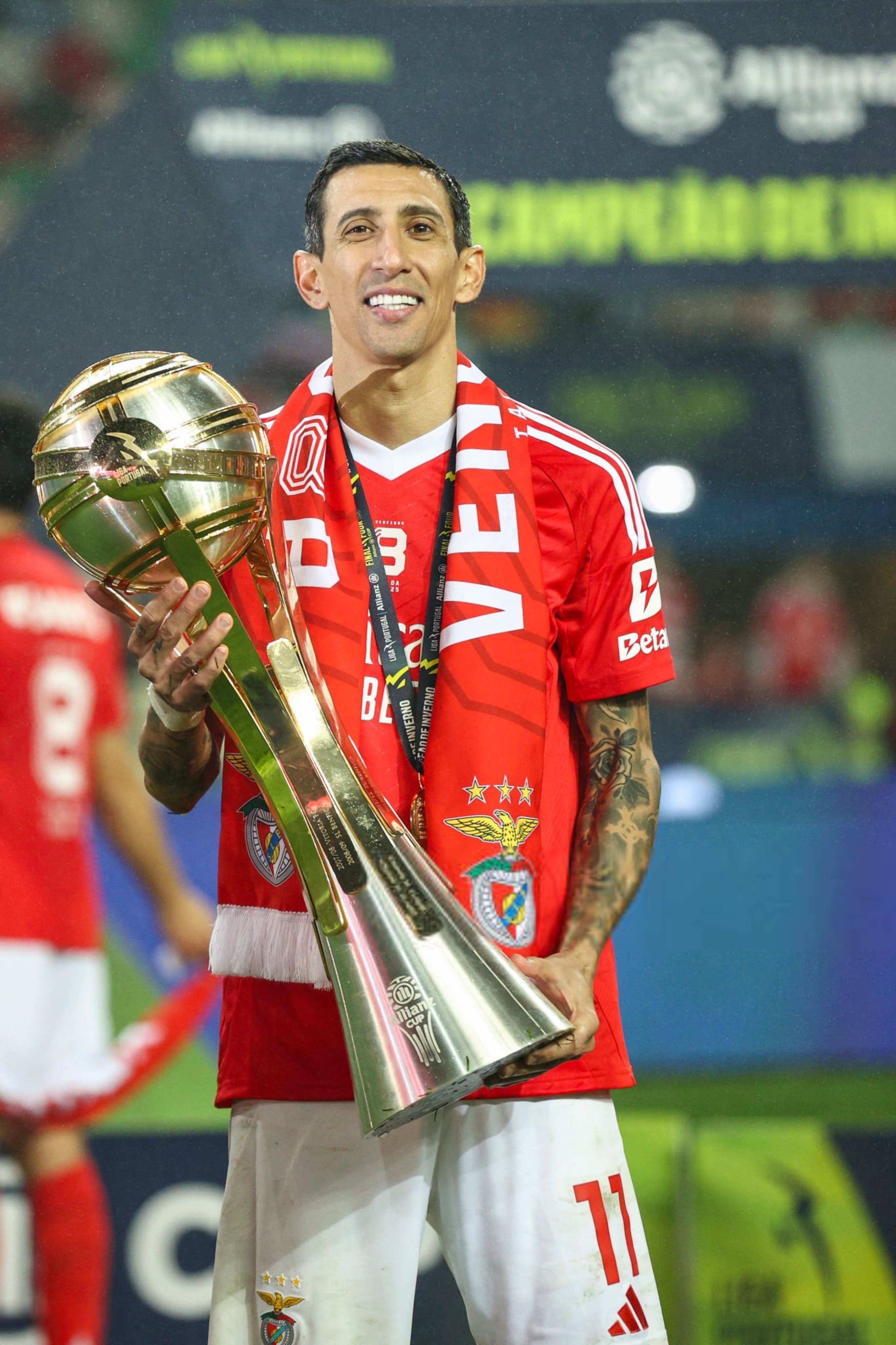 阿根廷鏖战里昂，迪马利亚关键制胜