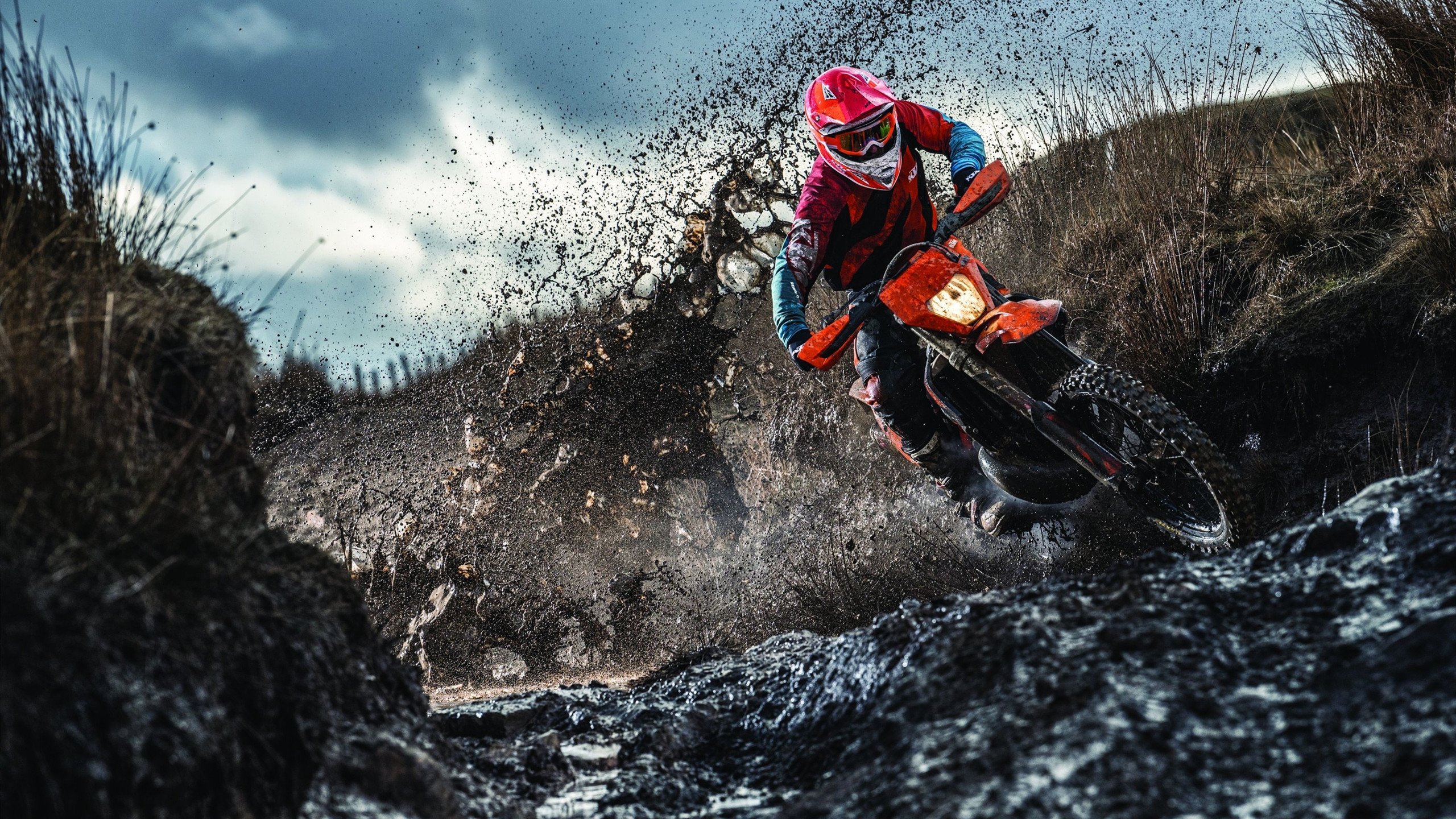 意甲焦点战之外的震撼，委内瑞拉爆冷马德里竞技的战术启示