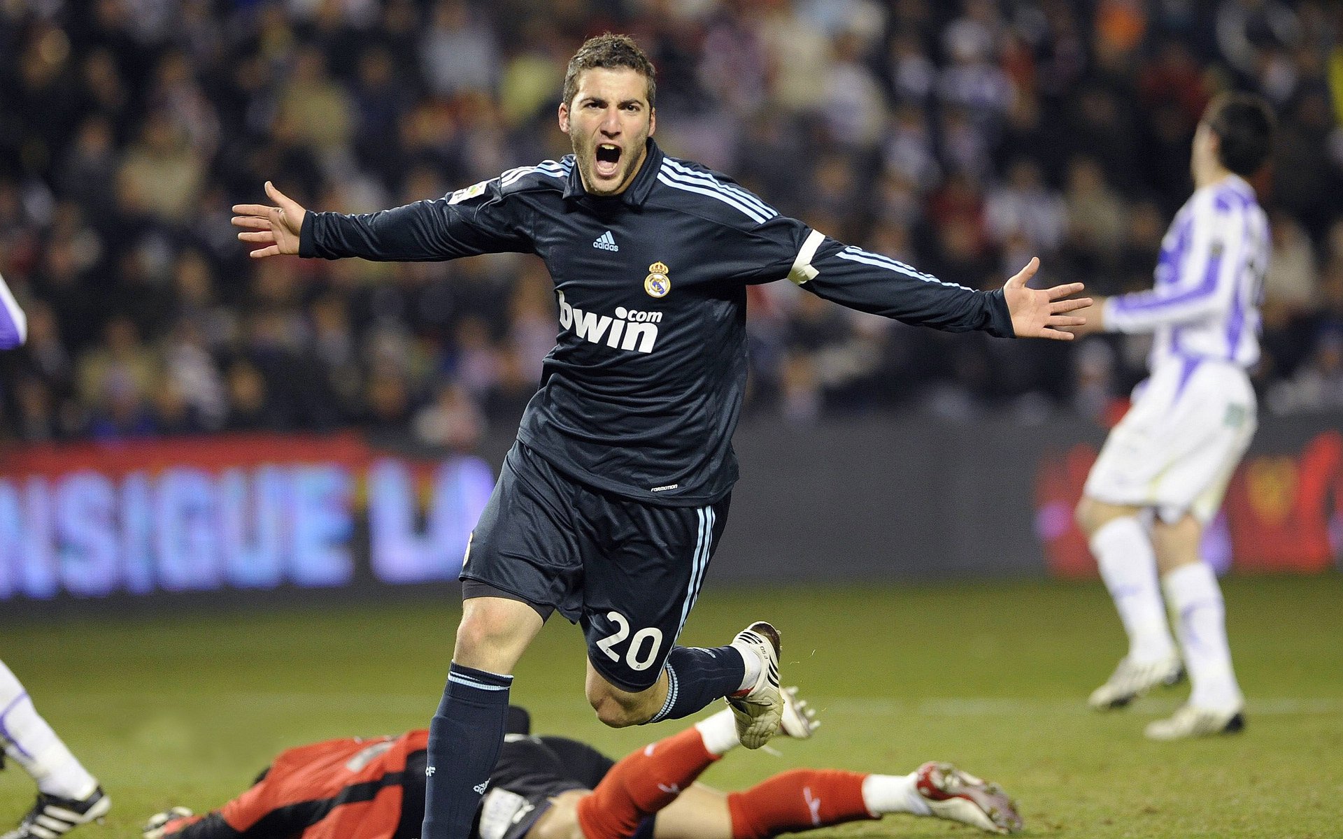 门迪神勇封王！德国加时鏖战力克利物浦，非洲门神成关键先生