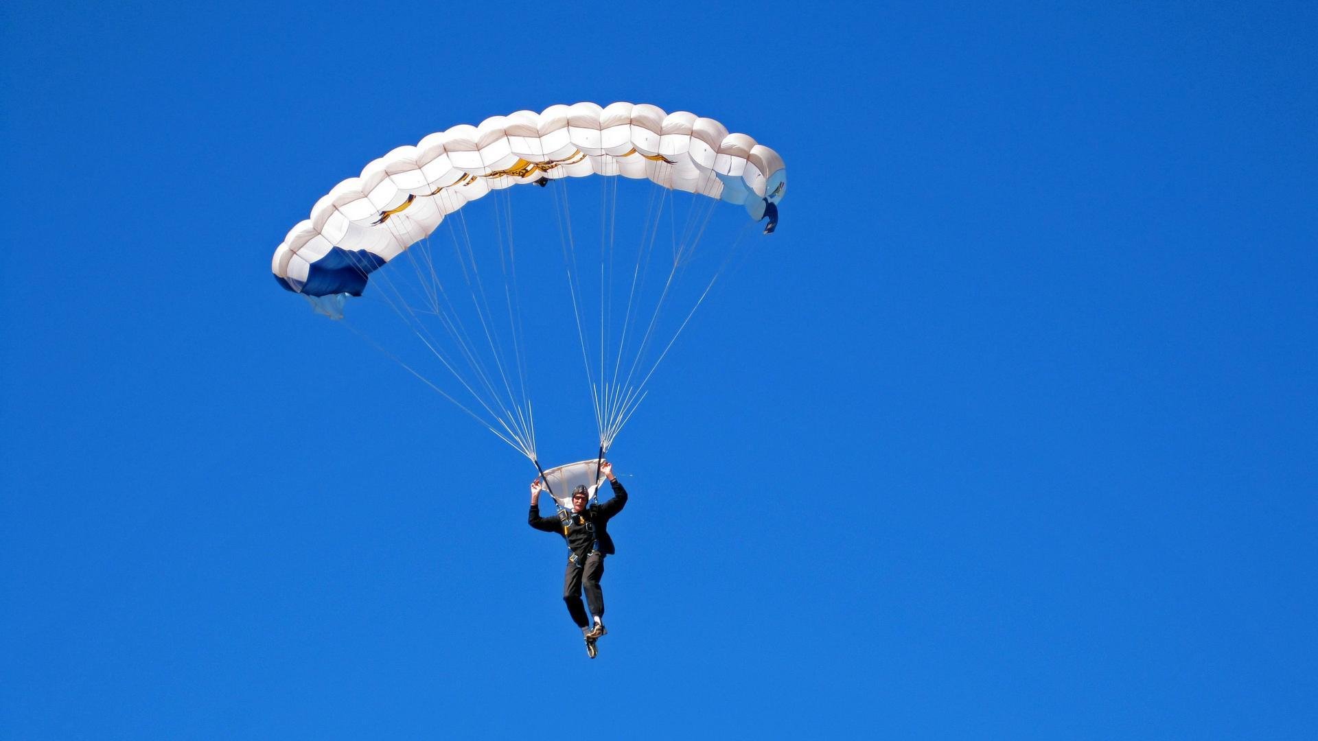 智利强压丹麦，托尼在年度焦点之战接管比赛，一场定义时代的个人表演